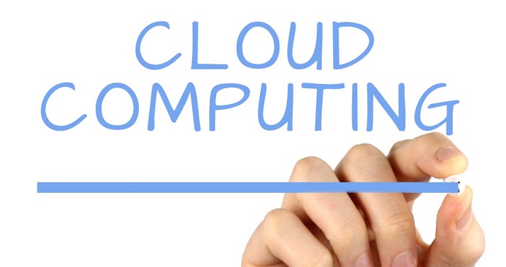 scritta "cloud computing"